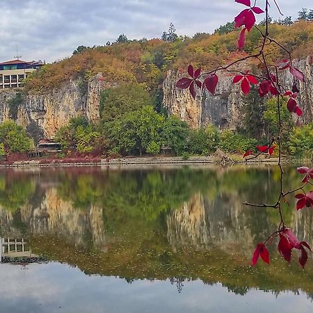 Hotel Villa Kaylaka Pleven ภายนอก รูปภาพ